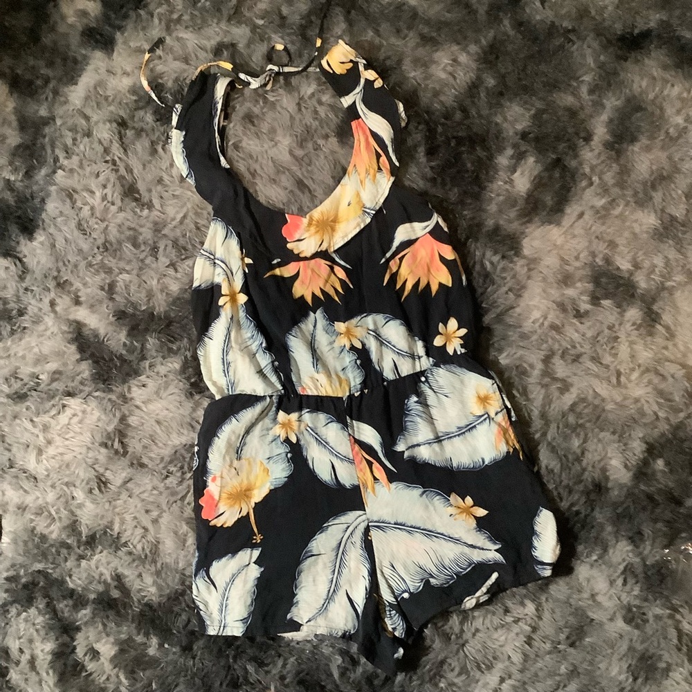 ROXY Floral Romper - Navy Blue and White